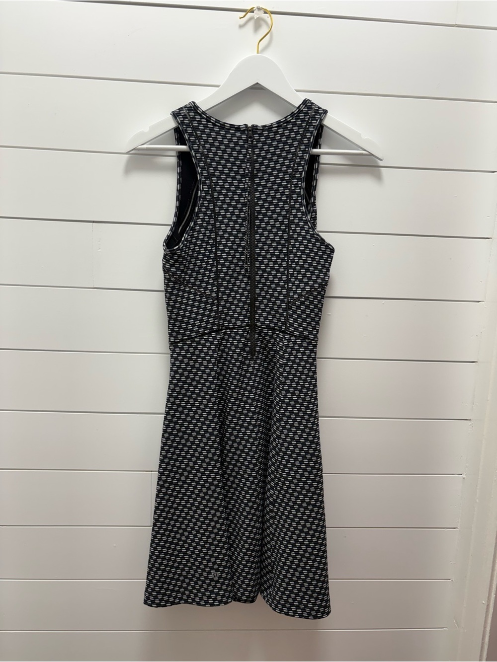 lululemon Black and White Geo-Print Sleeveless A-Line Dress With Pockets - Picture 2 of 3